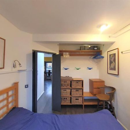 Stylish Apartment Near Carnaby Street, Sleeps 4. 런던 외부 사진