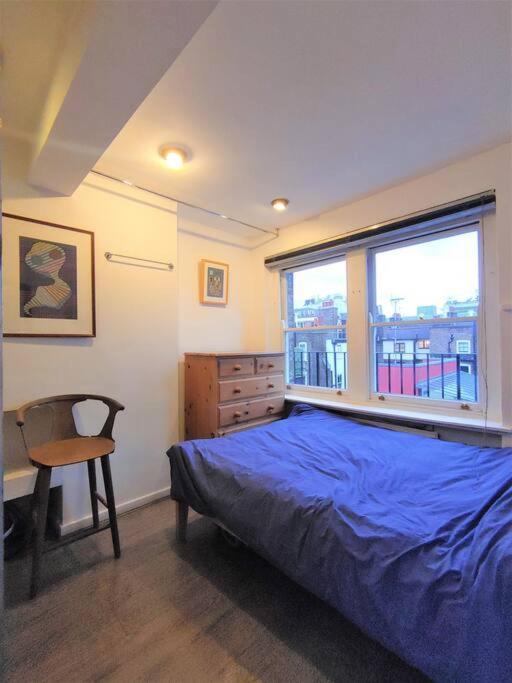 Stylish Apartment Near Carnaby Street, Sleeps 4. 런던 외부 사진